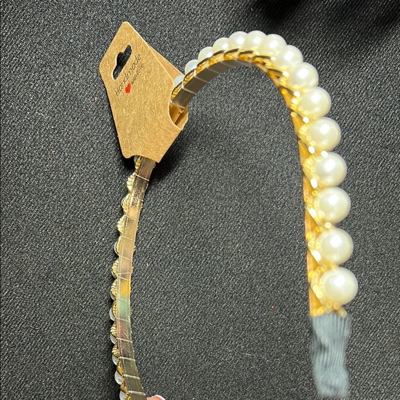 Elegant Pearl and Gold Women's Headband - Picture 3 of 3